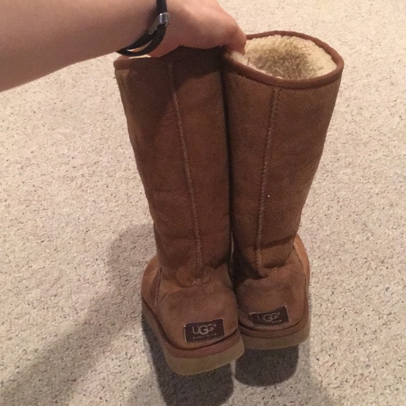 Used uggs - Picture 2 of 5
